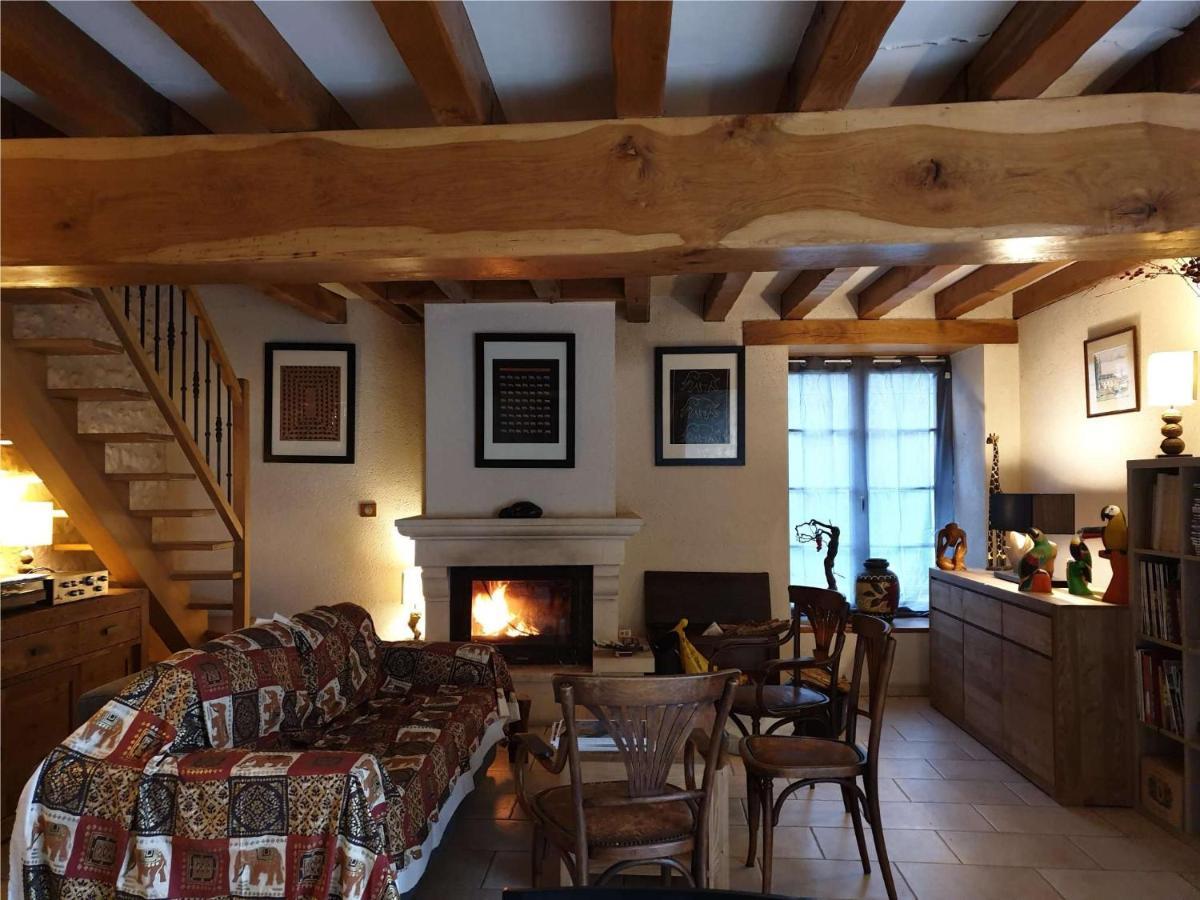 La Tour Du Raygnier Acomodação com café da manhã Verneuil-le-Chateau Exterior foto